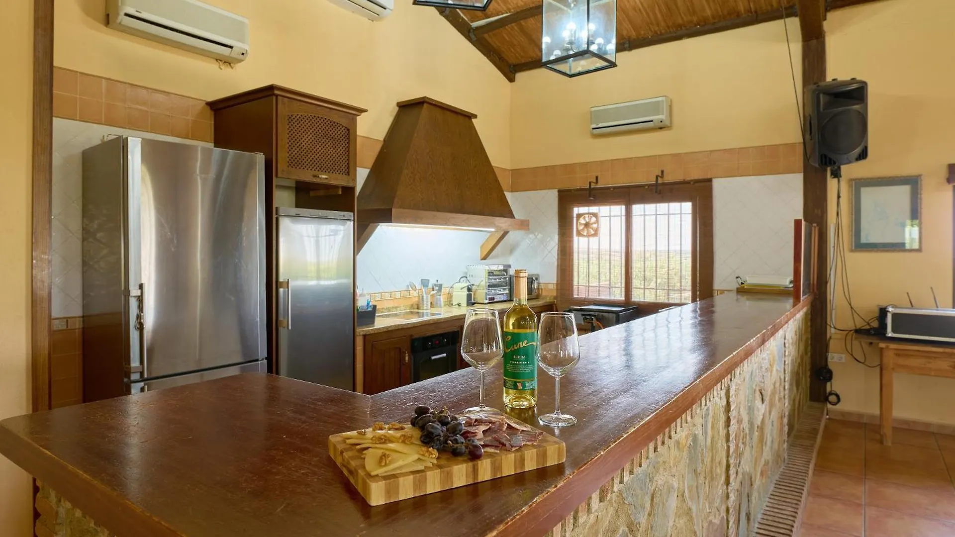 Country house La Cabana Piscina Y Jardin La Carlota